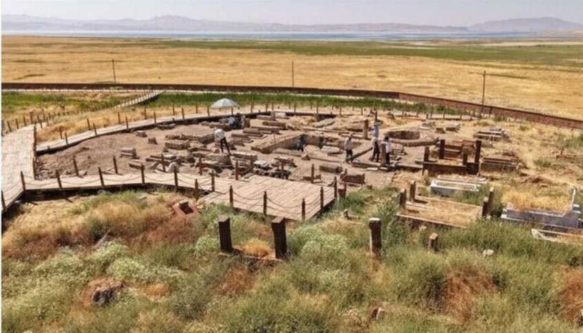 Selçuklu mezar taşları restore ediliyor